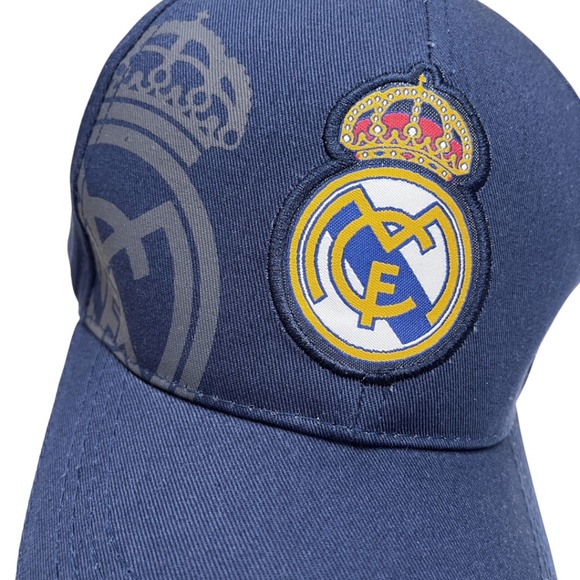 Real Madrid Football Club Crest Cap - Picture 3 of 14